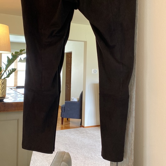 Express, sz L, black velvet riding pants, elastic waist, hemmed detailing, NWOT! - Picture 7 of 8